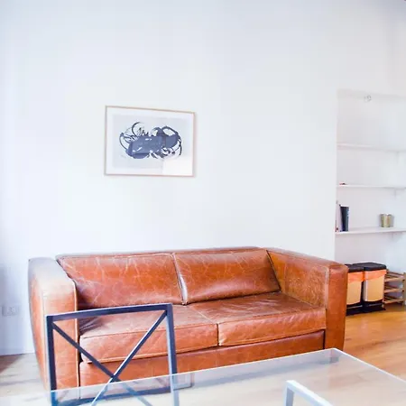 Montenero Flat - Elegant, Modern & Comfortable